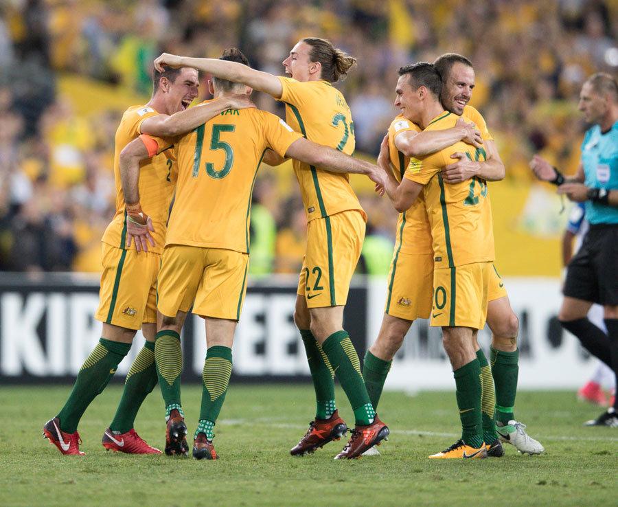 雷霆vs勇士首发出炉：库里缺阵，SGA搭档杰威