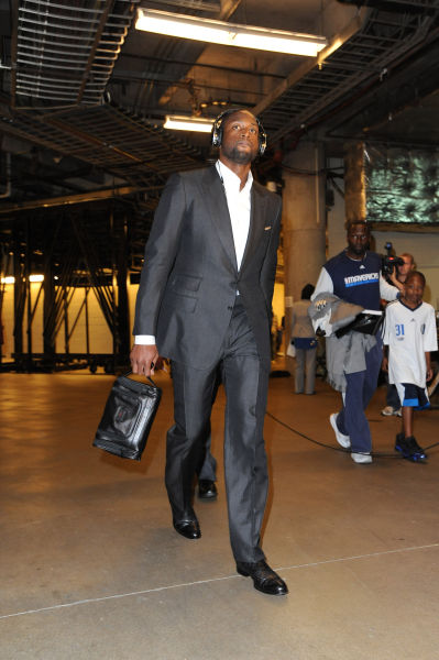 意甲第13轮纪律报告：阿莱格里对裁判出言不逊染红被停赛一场（意甲第13轮纪律通报：阿莱格里因对裁判言语不当吃红牌，禁赛一场）