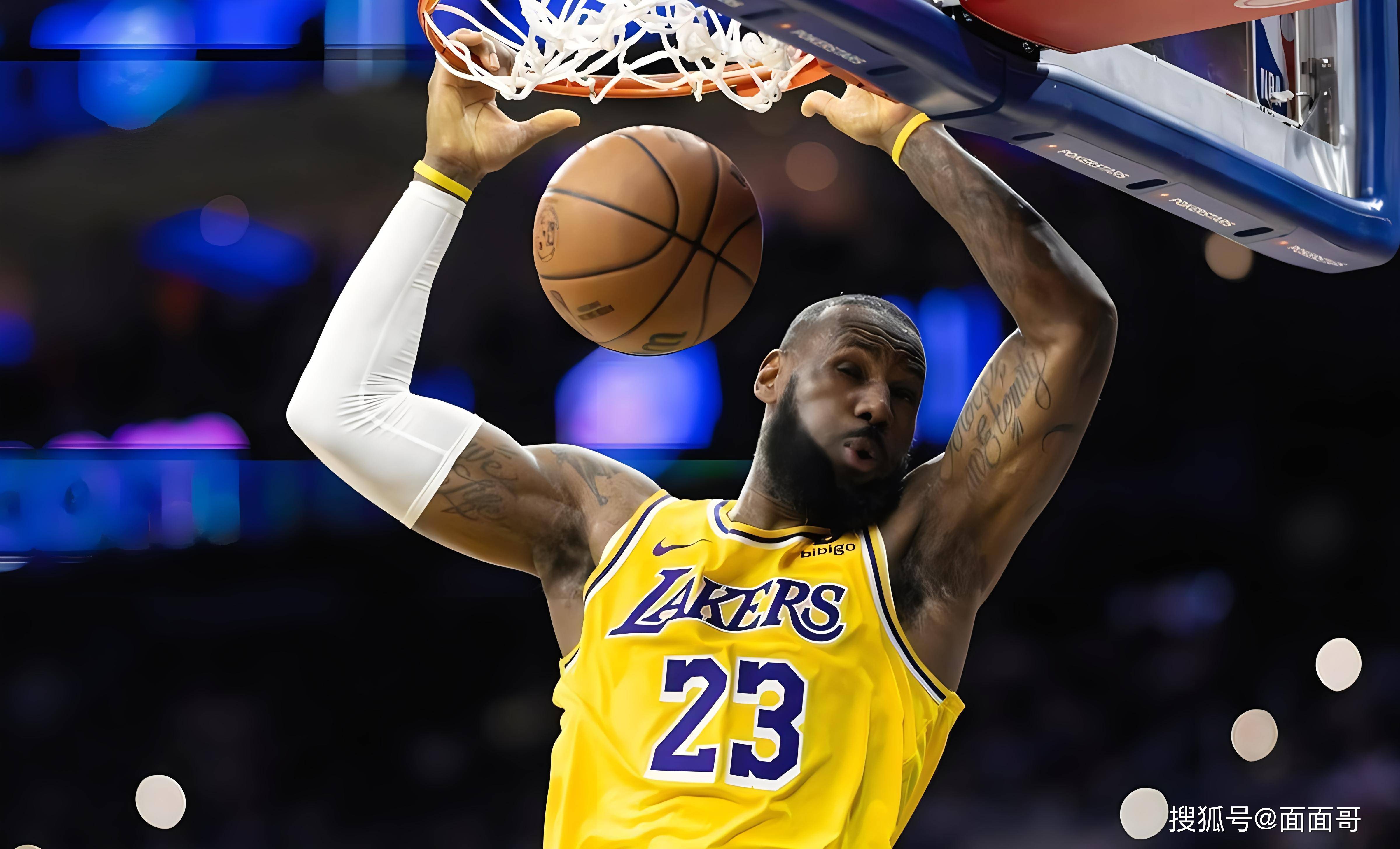 篮球篮网球队训练成果展示（篮网篮球队训练成果汇报展）